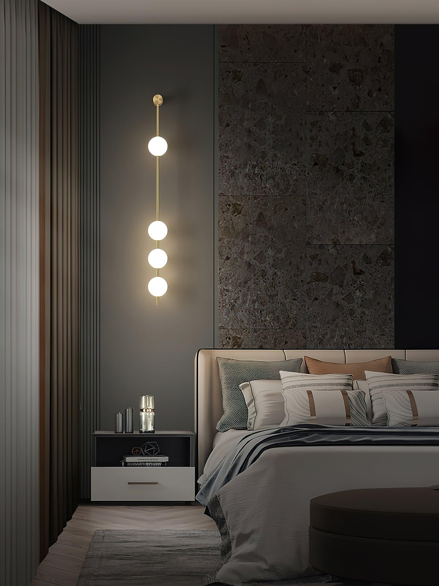 Vertical Balls Wall Lamp - Lumpaz