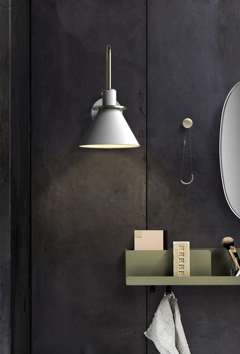 Nordic Metal Wall Sconce - Lumpaz