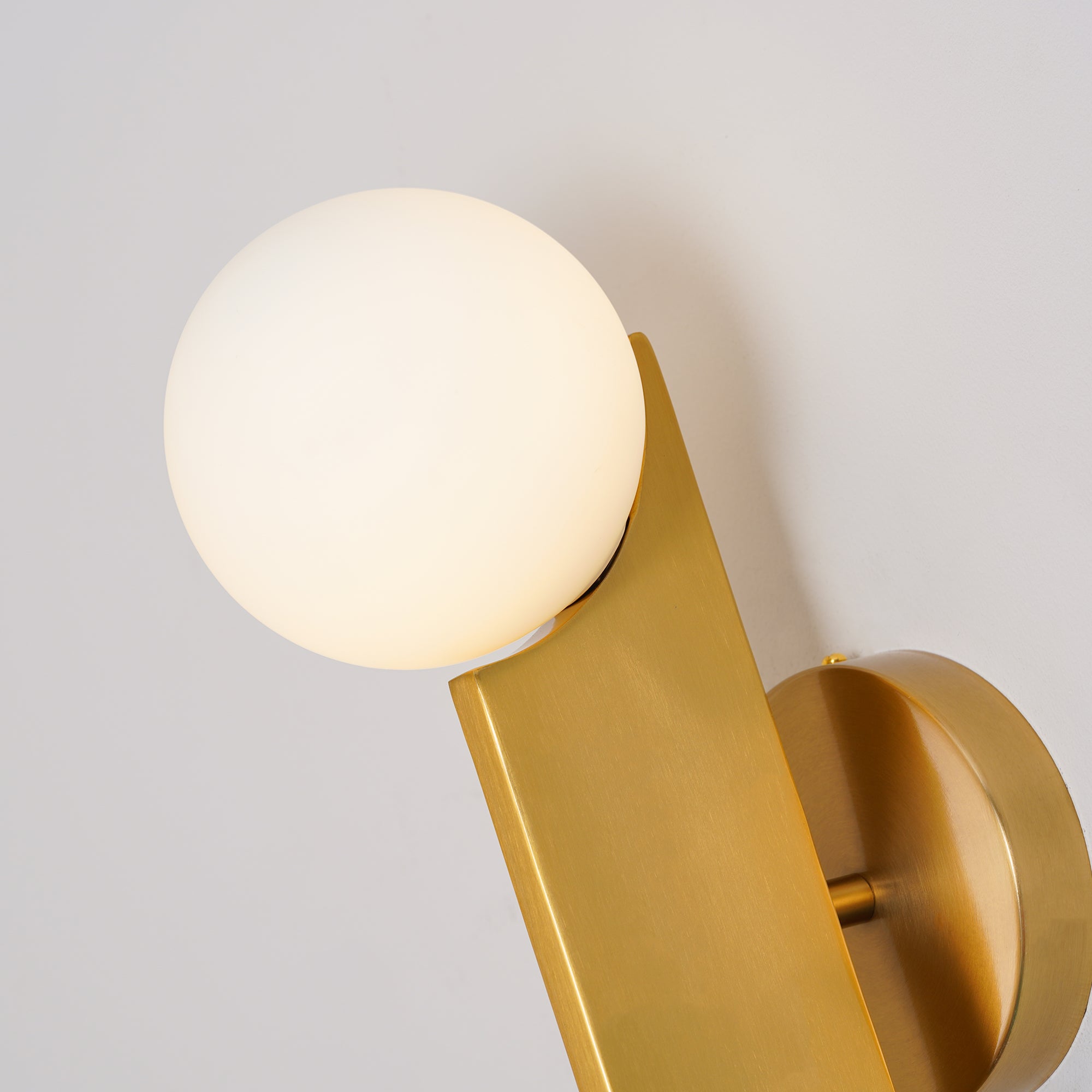 Bower Sconce - Lumpaz