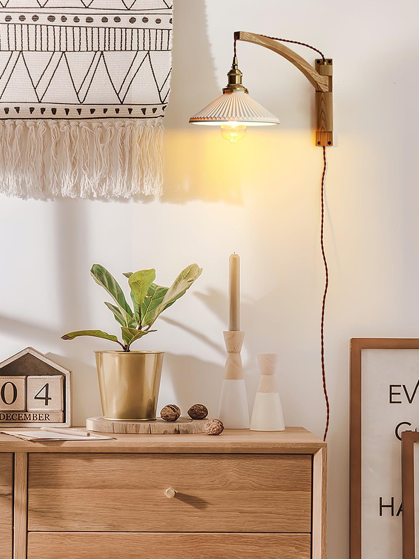 Walnut Swing Arm Wall Lamp - Lumpaz