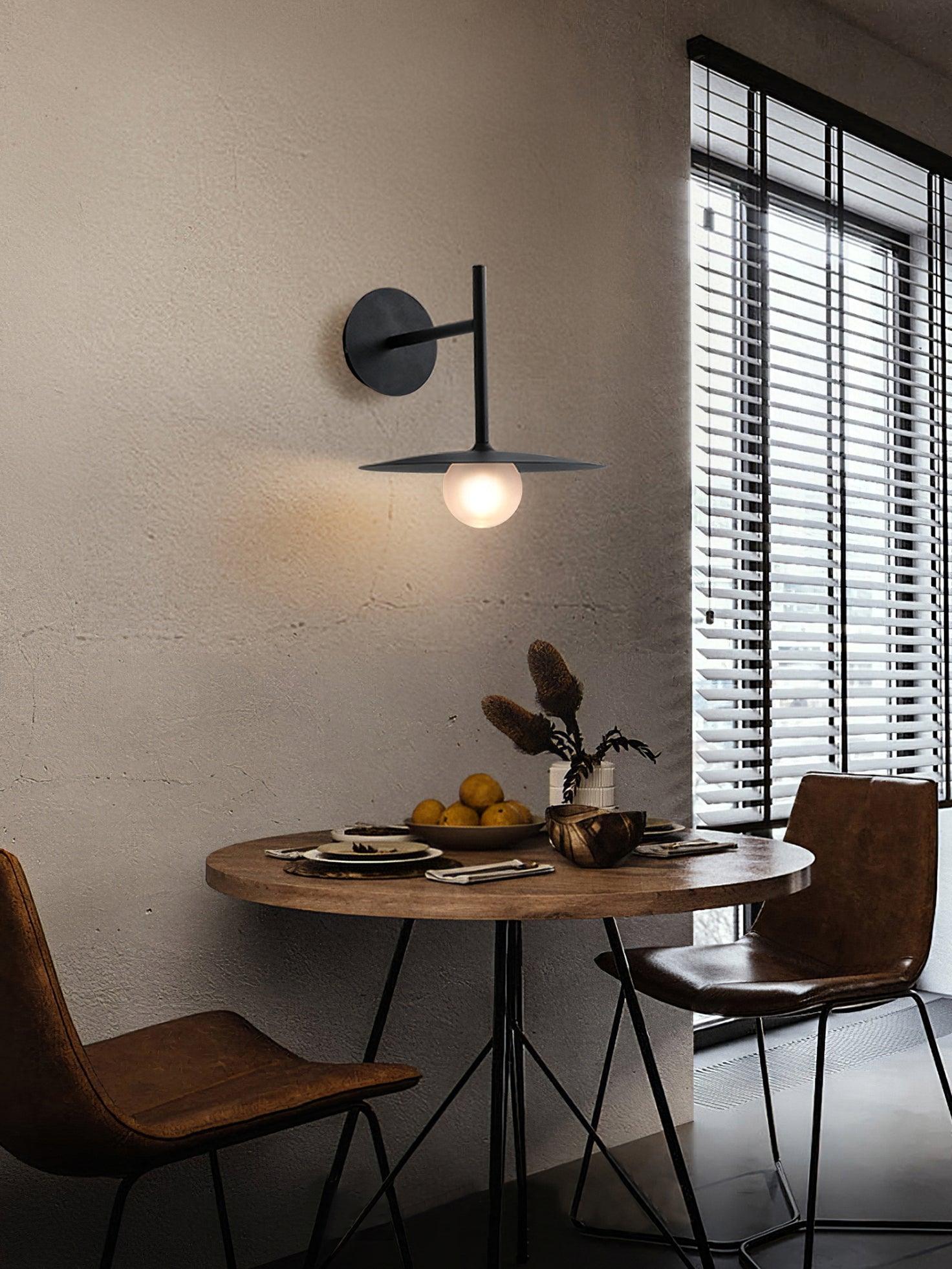 Gea Iron Wall Lamp - Lumpaz