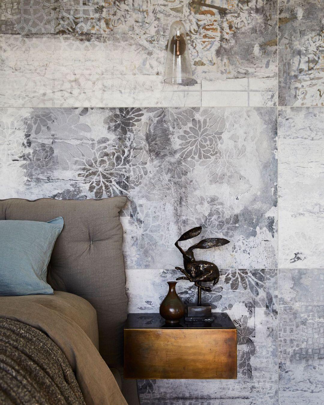 Conical Glass Wall Lamp - Lumpaz