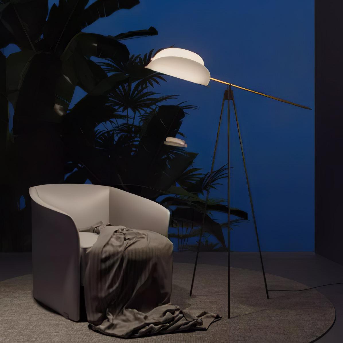 Heart Wing Tripod Floor Lamp - Lumpaz