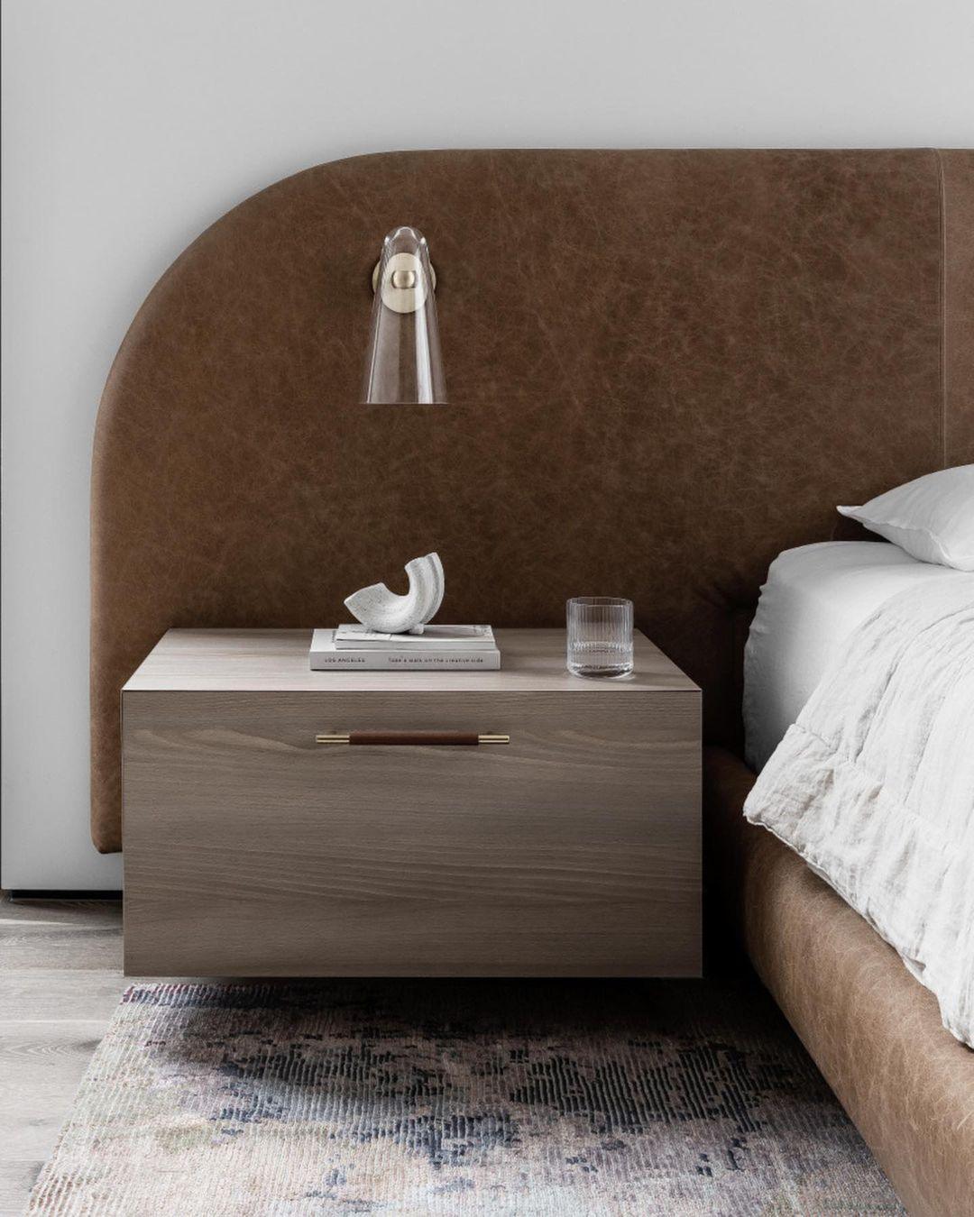 Conical Glass Wall Lamp - Lumpaz