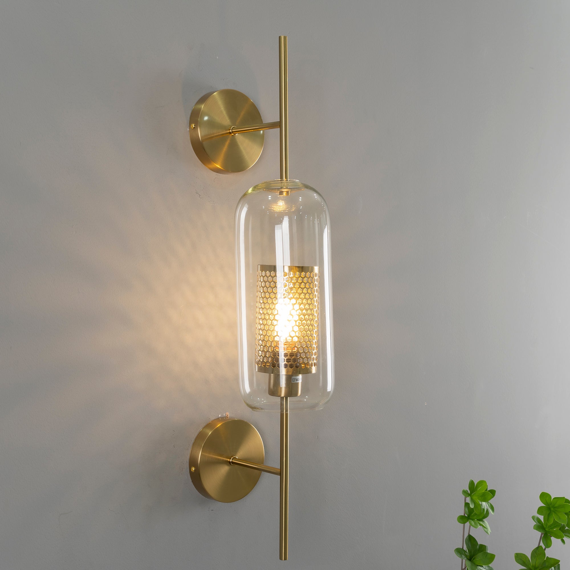 Chiswick Glass Wall Light - Lumpaz
