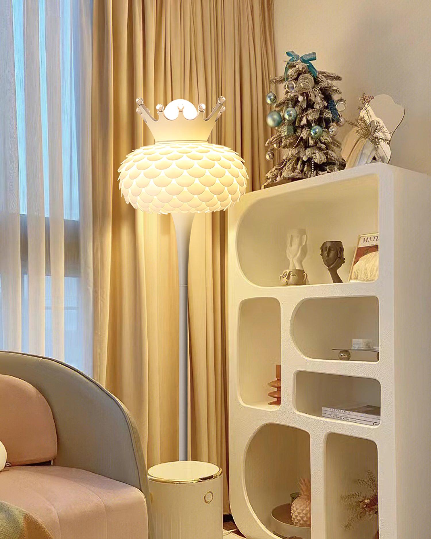 Aluvia Crown Floor Lamp - Lumpaz