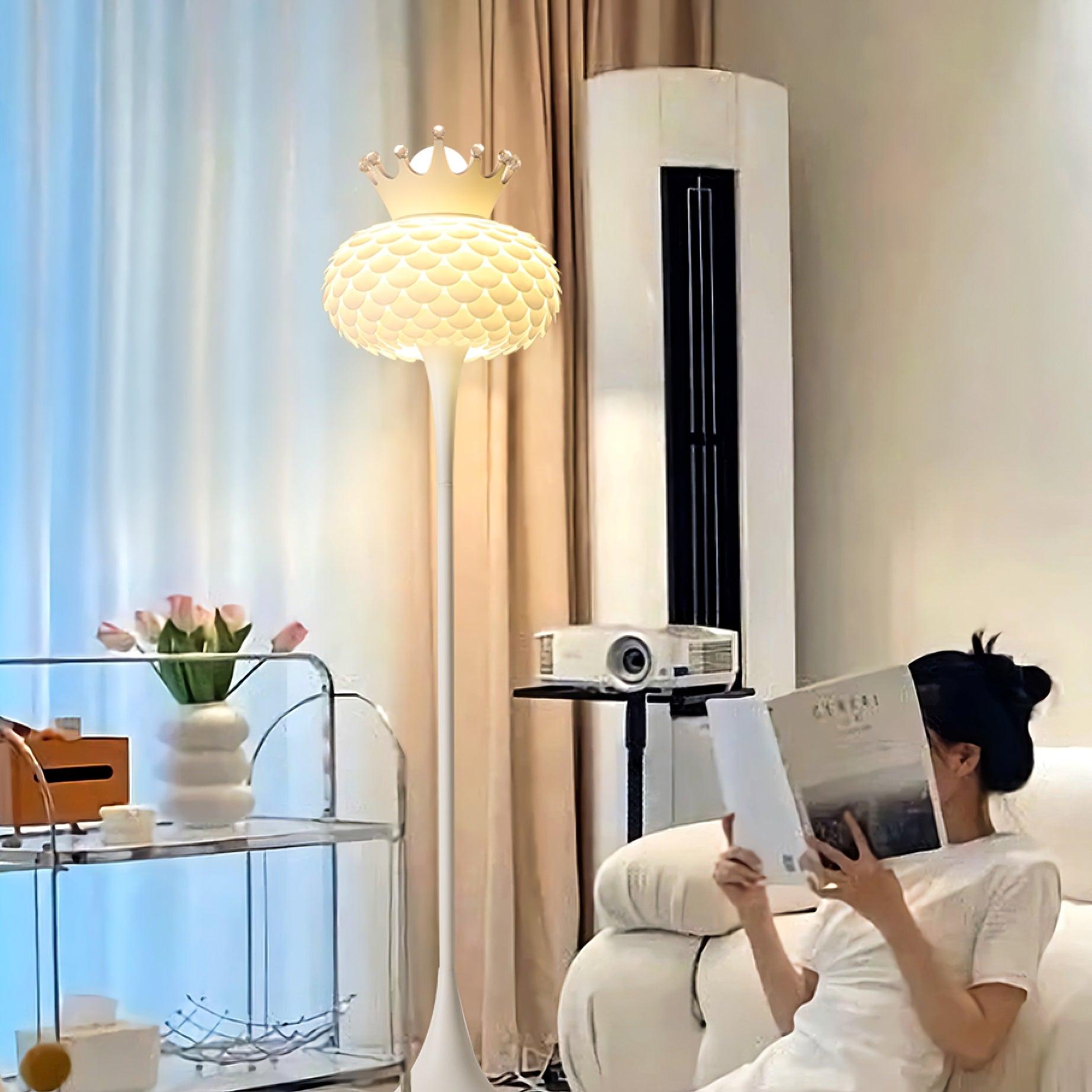 Aluvia Crown Floor Lamp - Lumpaz