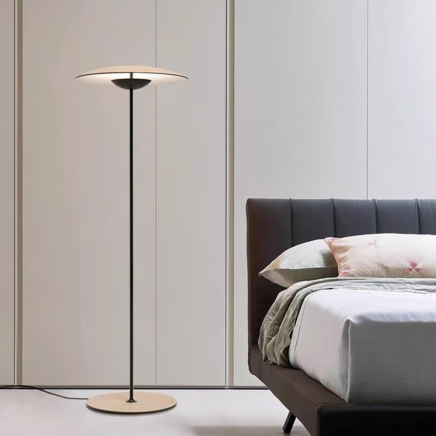 Innovative Directional Floor Lamp - Lumpaz