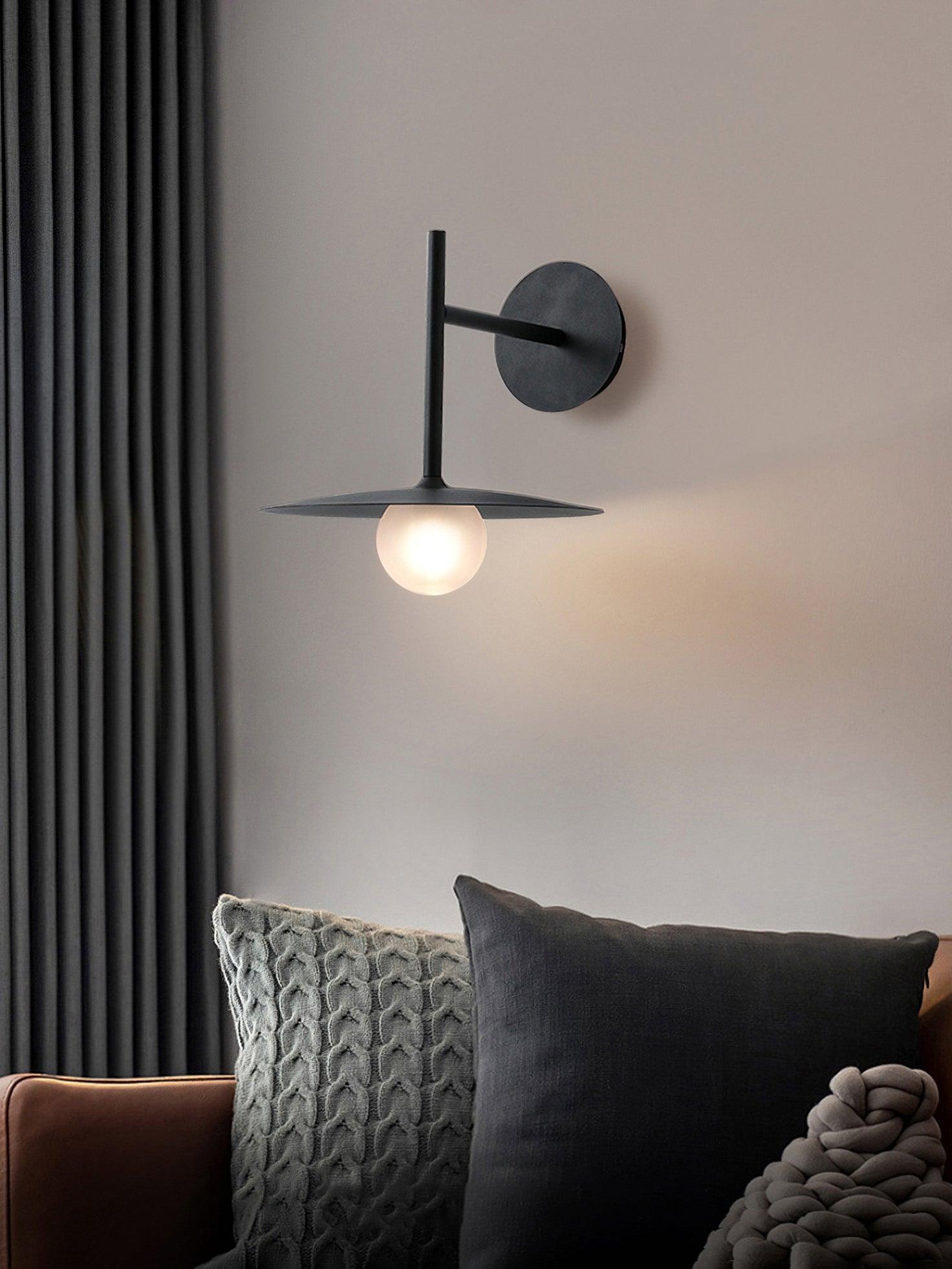 Gea Iron Wall Lamp - Lumpaz
