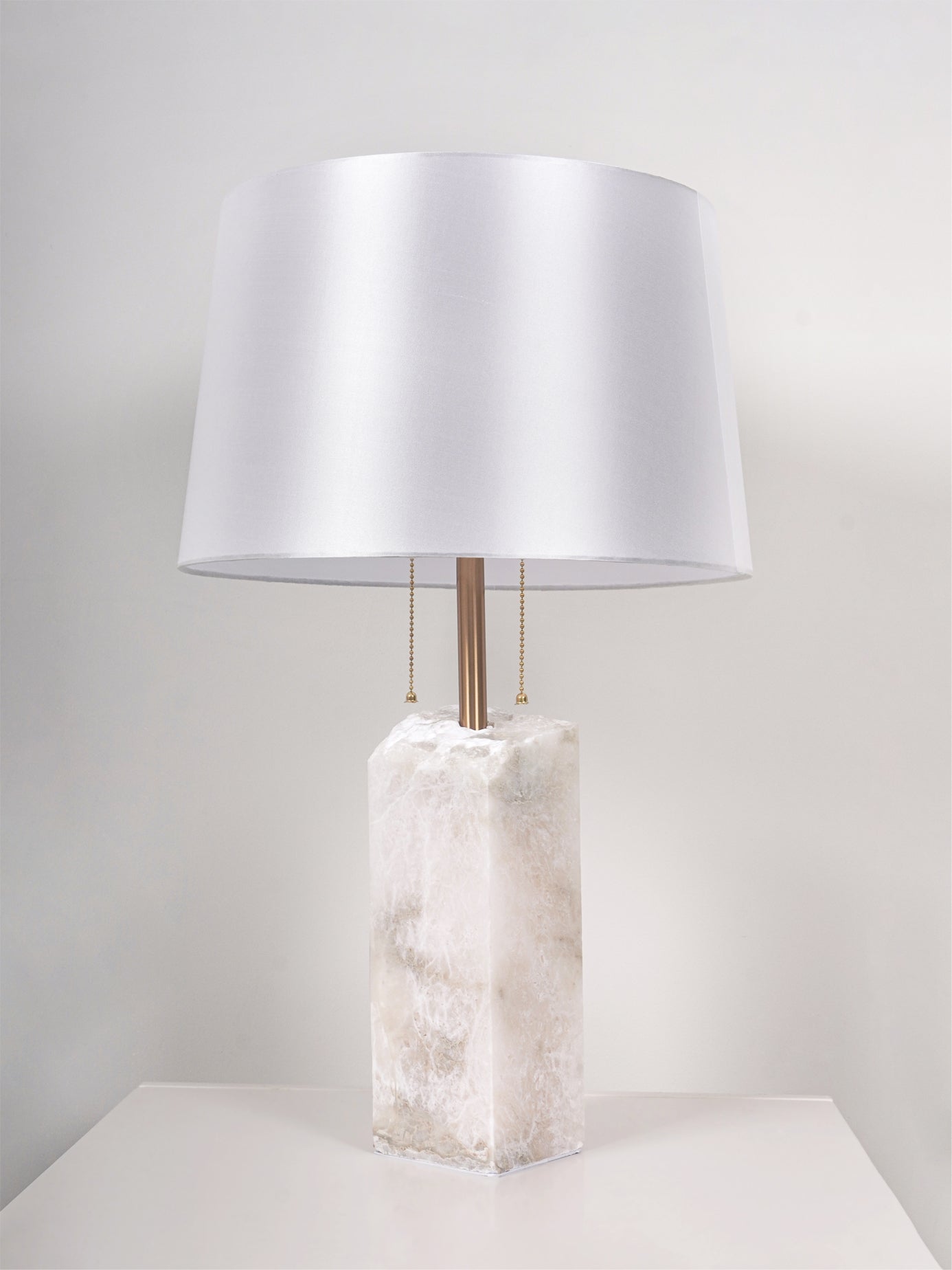 Raw Alabaster Table Lamp - Lumpaz