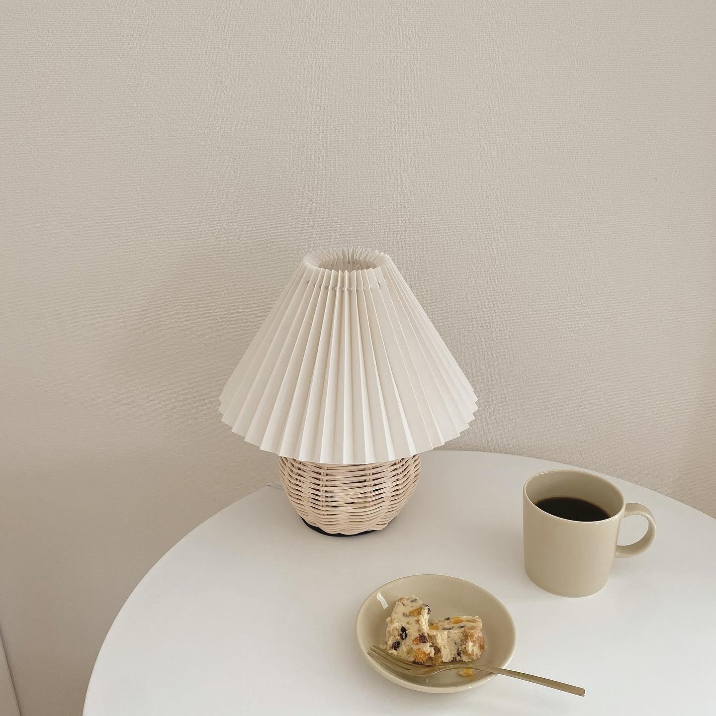 Rattan Pleated Built-in Battery Table lamp - Lumpaz