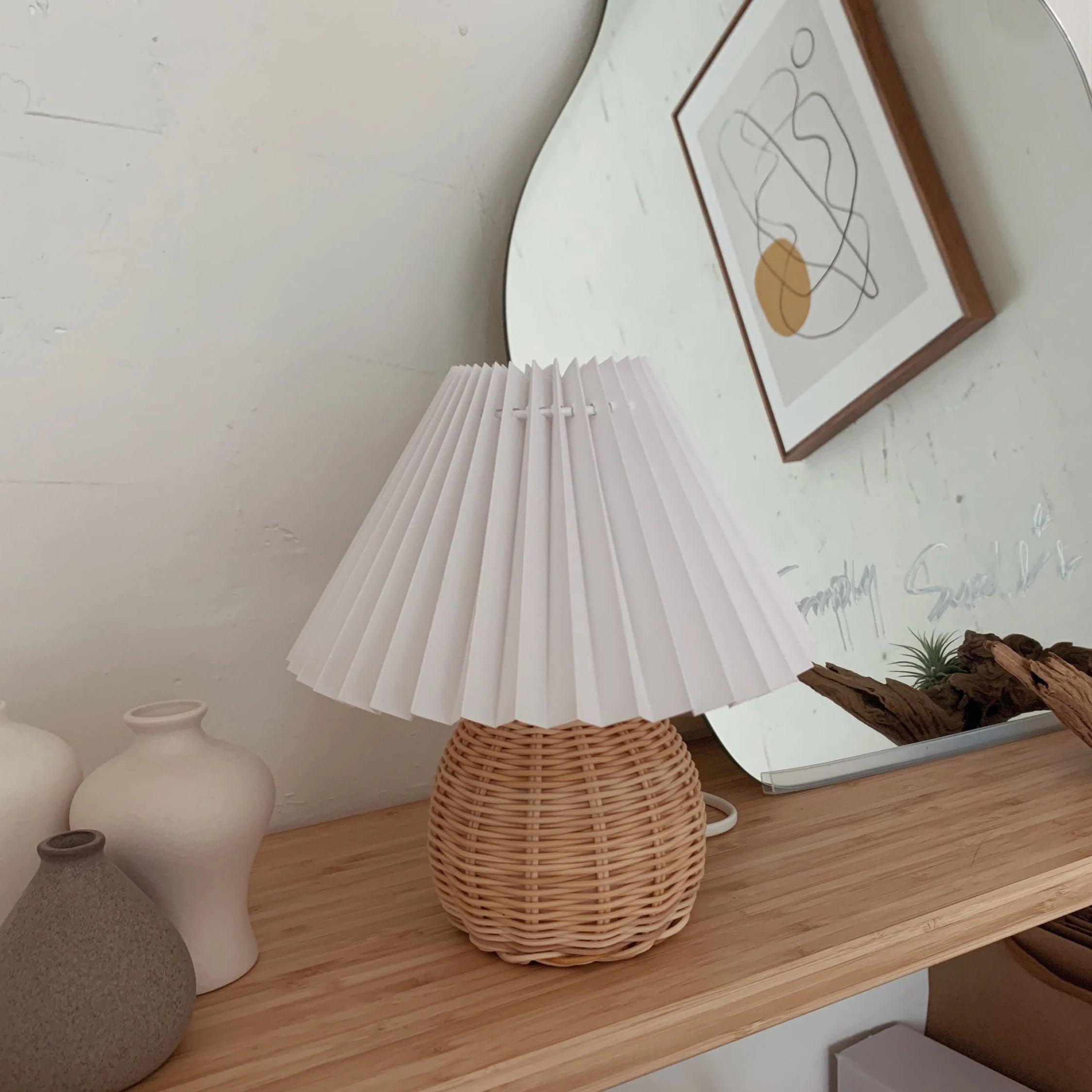 Rattan Pleated Built-in Battery Table lamp - Lumpaz