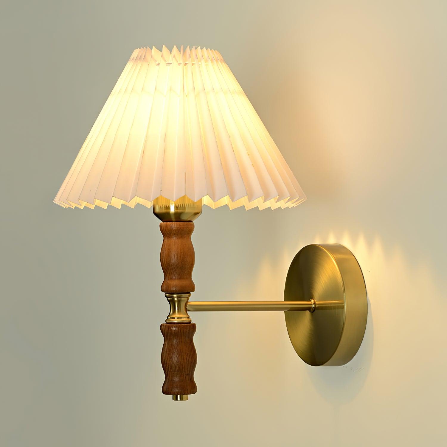 Pleated Walnut Wall Light - Lumpaz