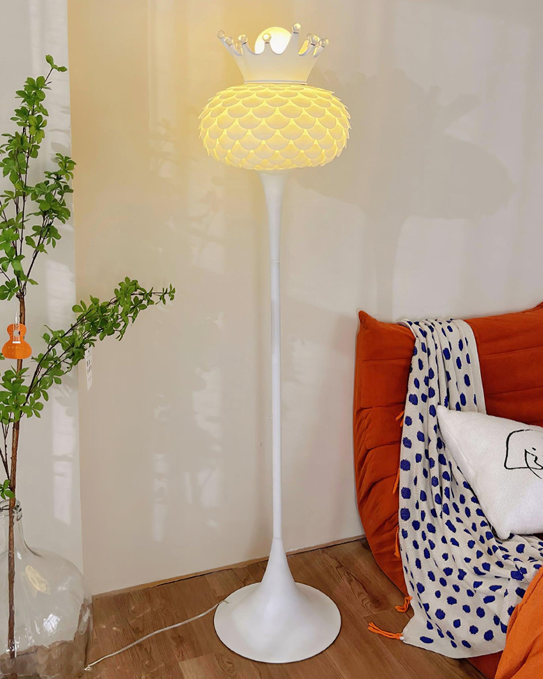 Aluvia Crown Floor Lamp - Lumpaz