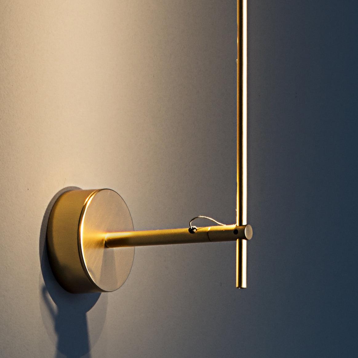 Light Stick V Sconce - Lumpaz