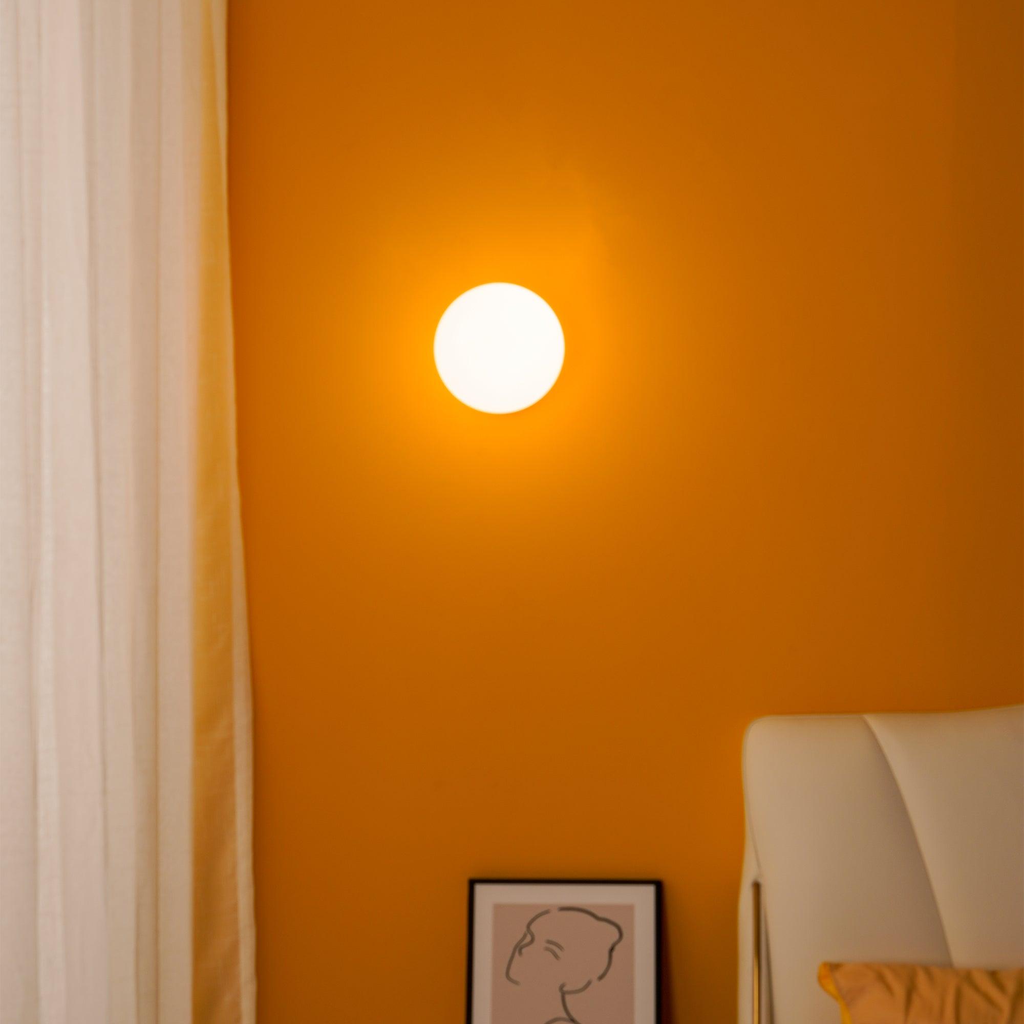 Tip of The Tongue Wall Lamp - Lumpaz