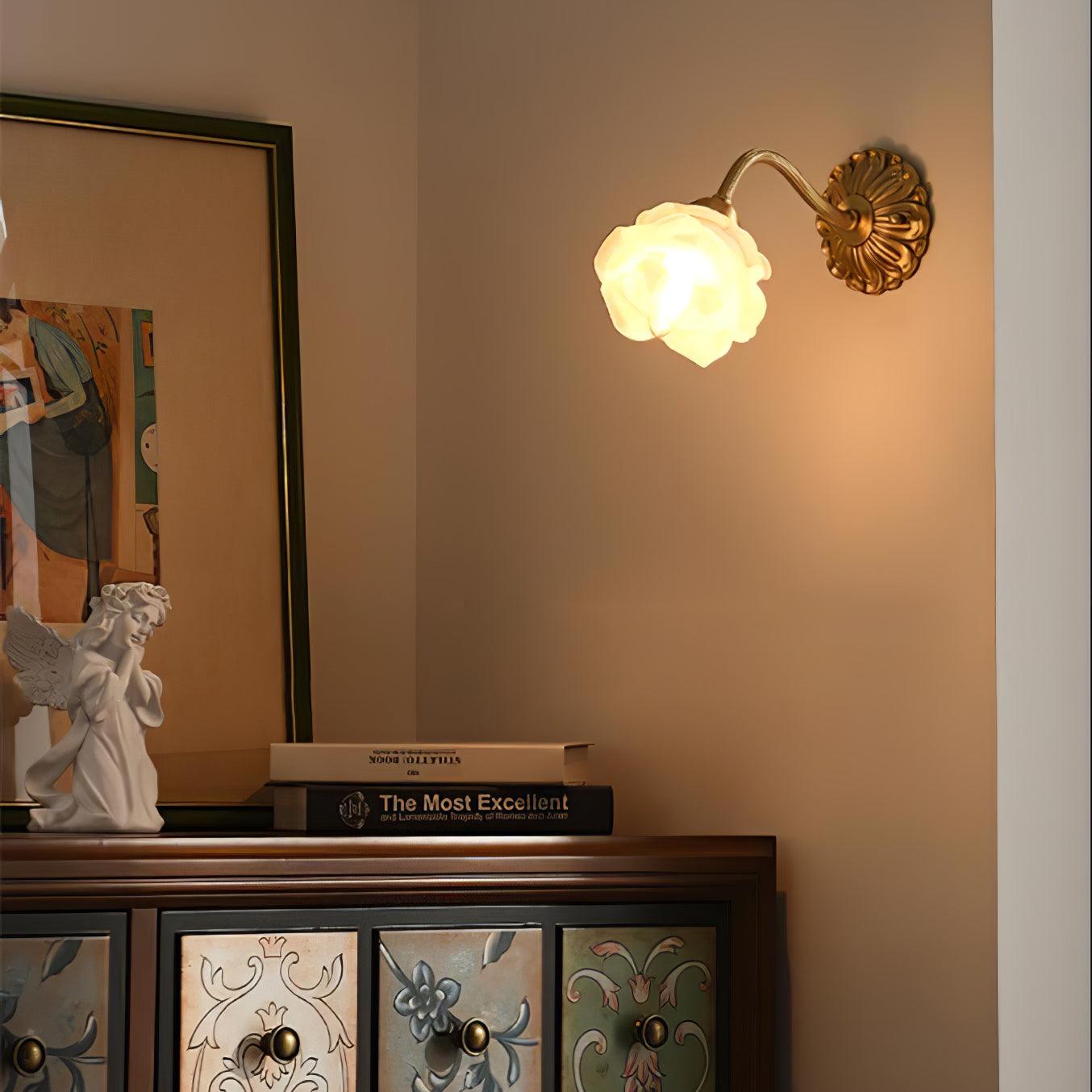 Brass Rose Wall Light - Lumpaz