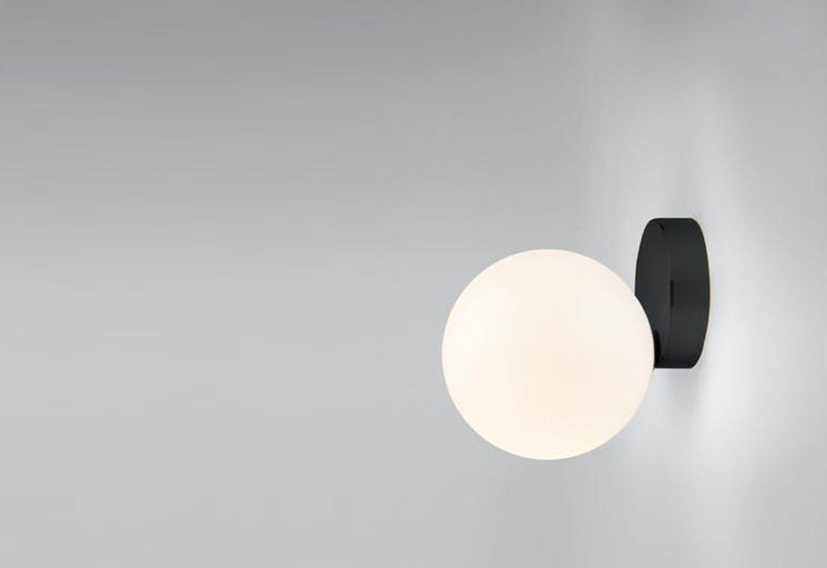 Tip of The Tongue Wall Lamp - Lumpaz