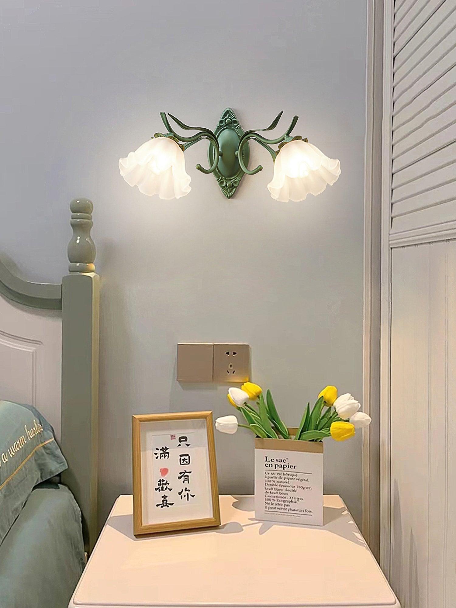 Flared Wall Light - Lumpaz