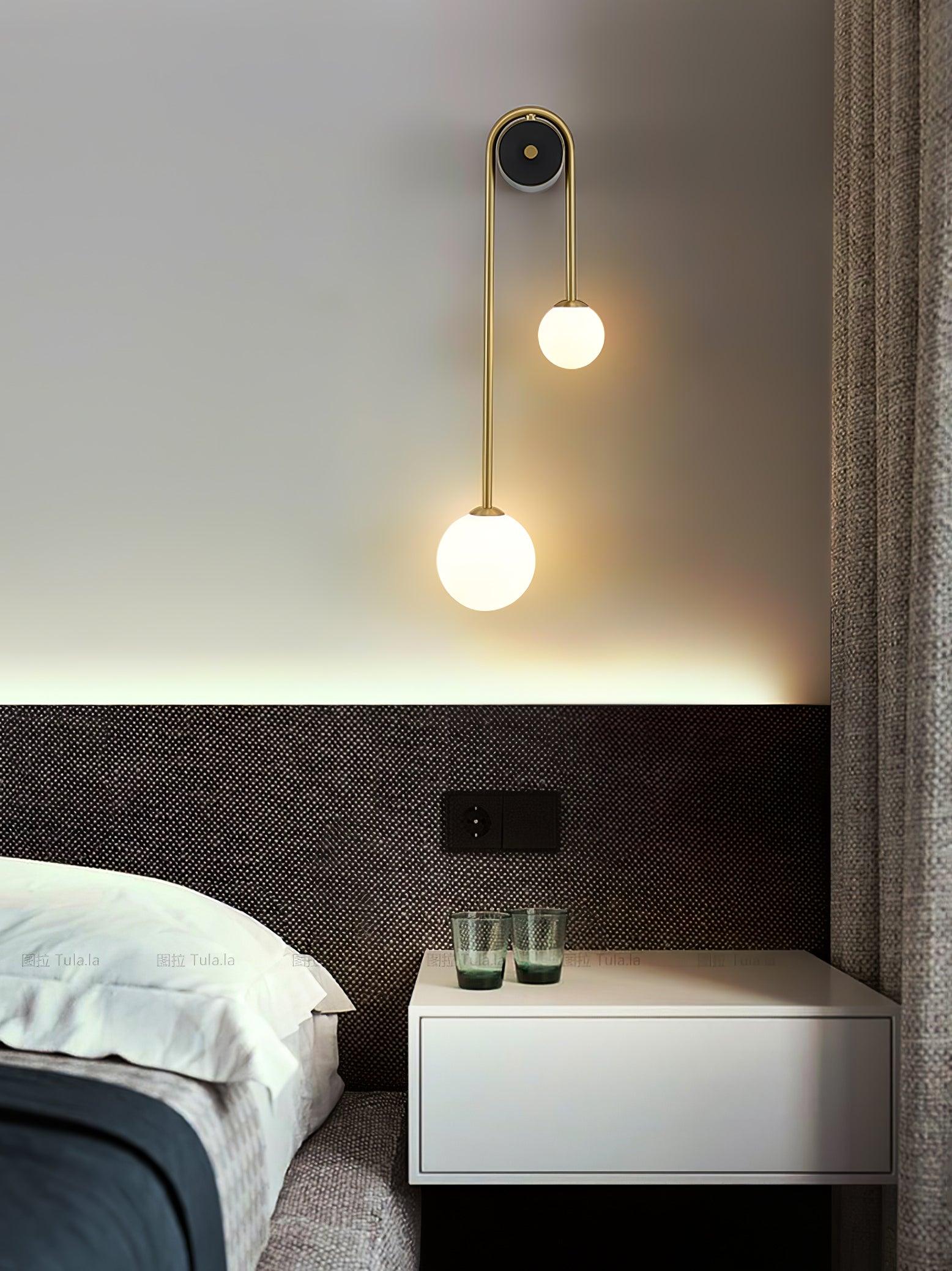 Brass Arc Wall Light - Lumpaz