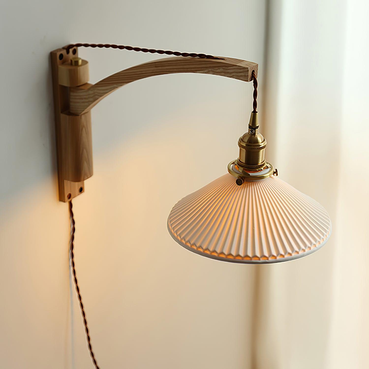 Walnut Swing Arm Wall Lamp - Lumpaz