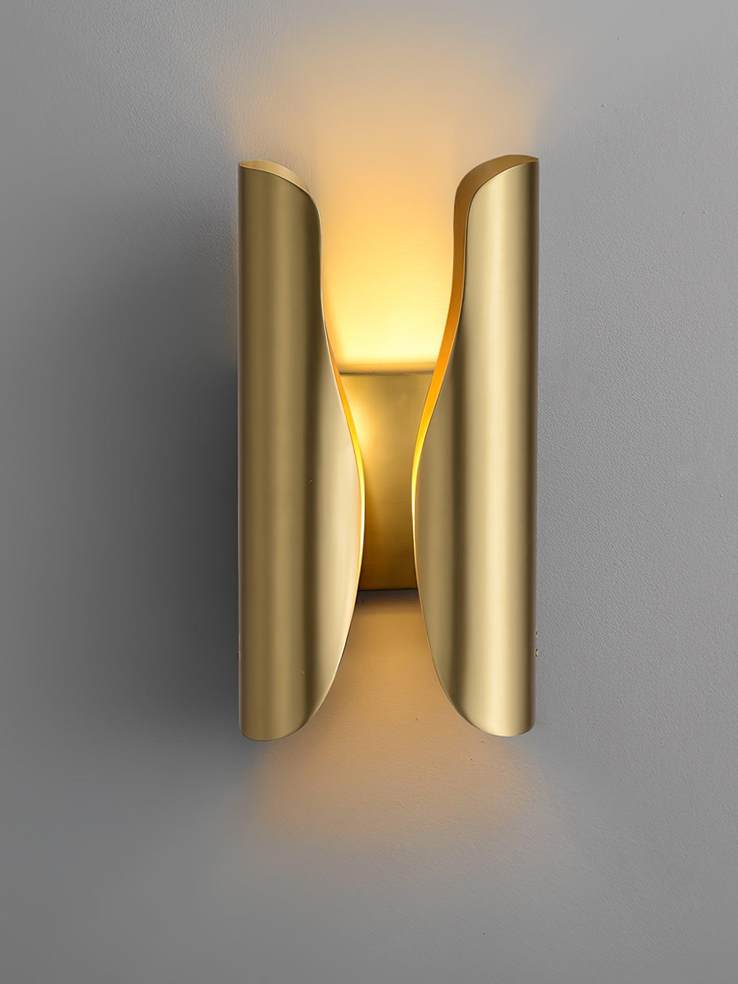 Guardian Wall Sconce - Lumpaz