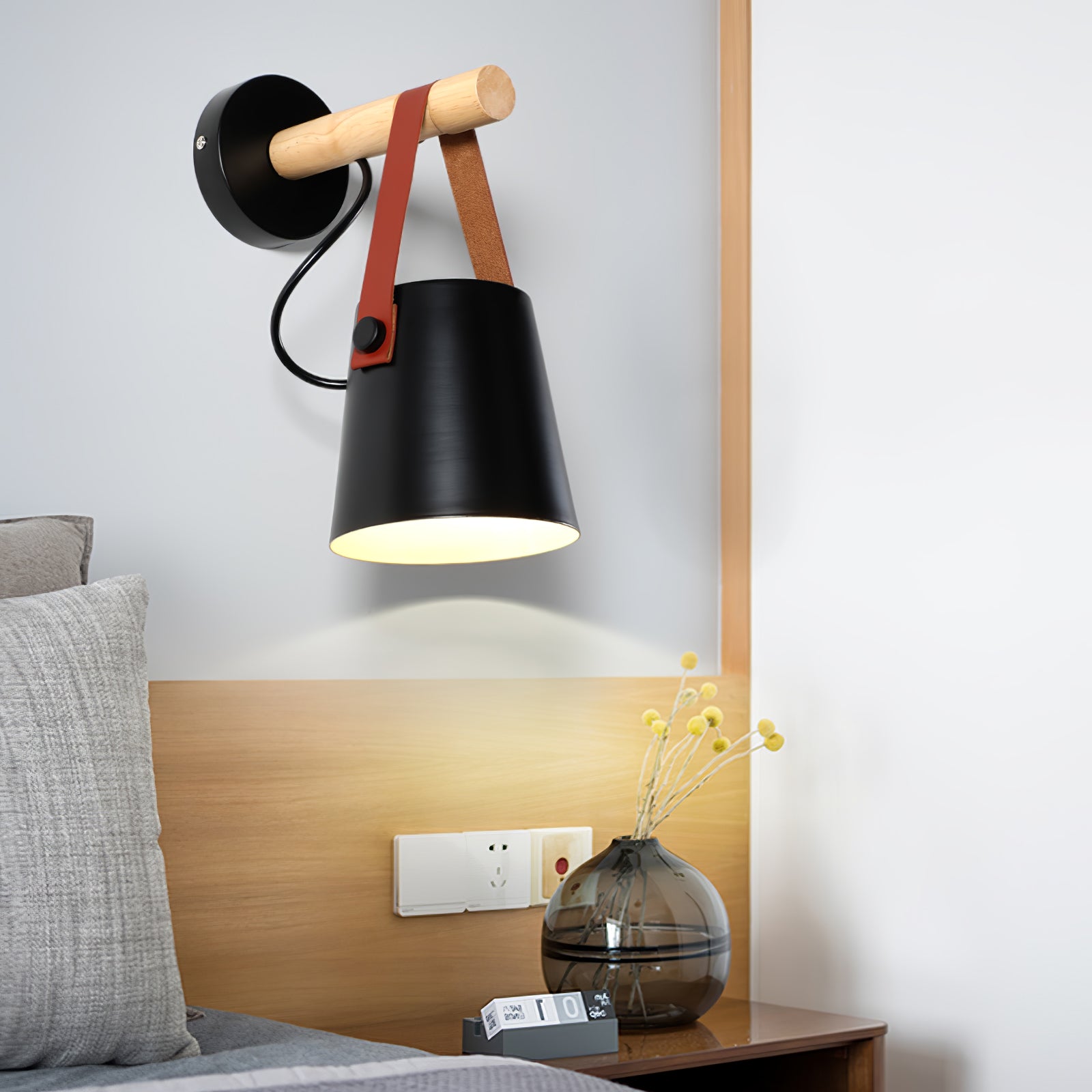 Wooden Conical Wall Light - Lumpaz