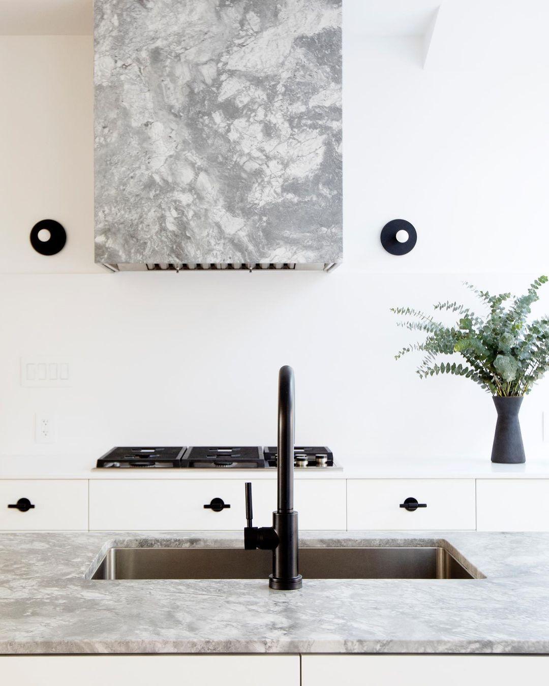 Dot Wall Lamp - Lumpaz