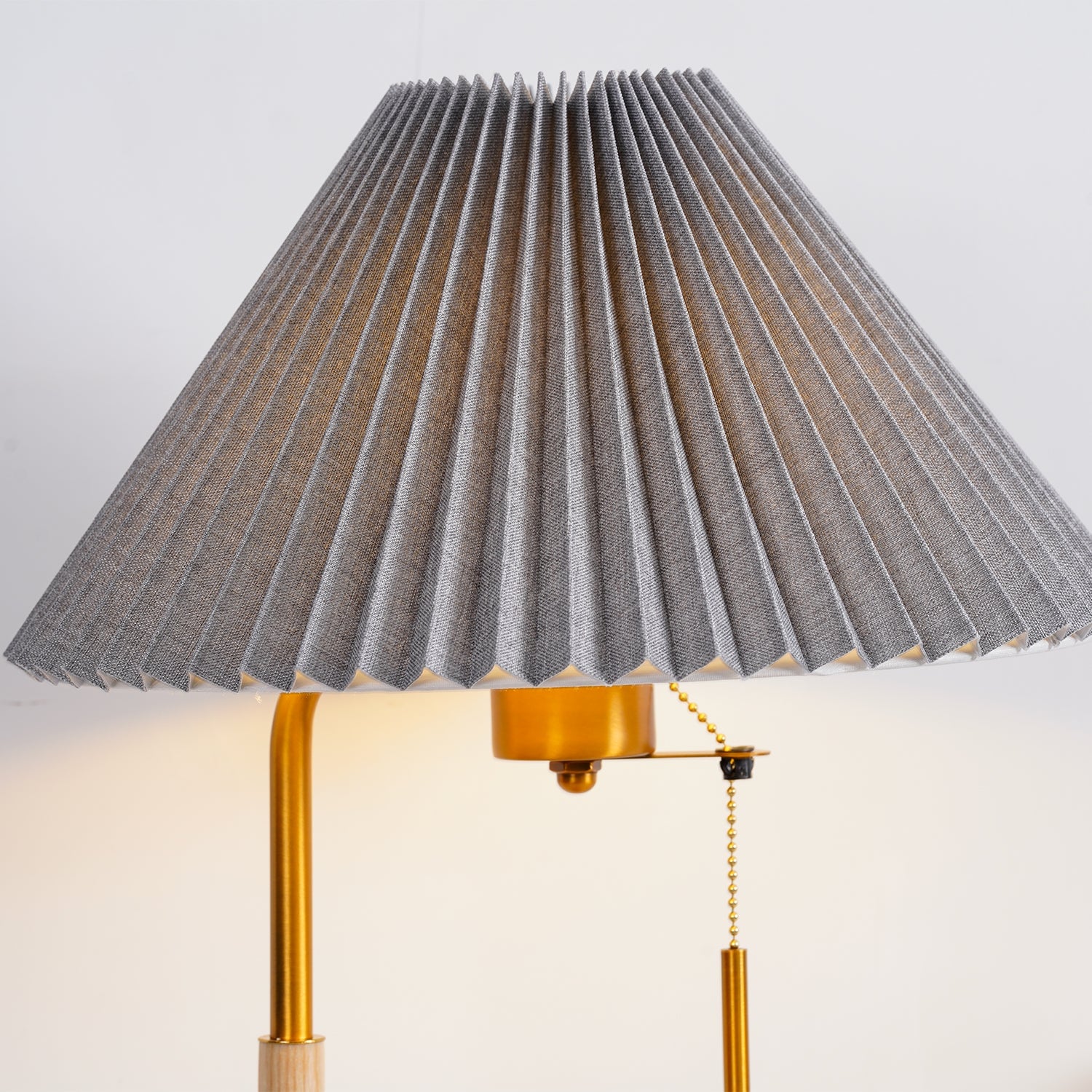 Wooden Retro Table Lamp - Lumpaz