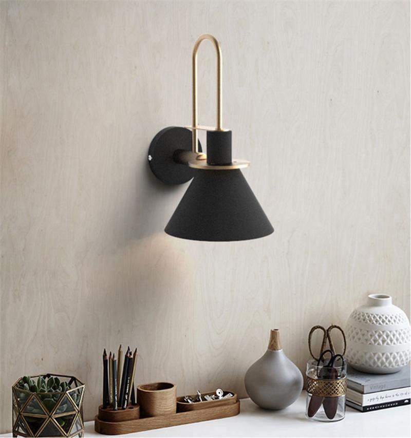 Nordic Metal Wall Sconce - Lumpaz