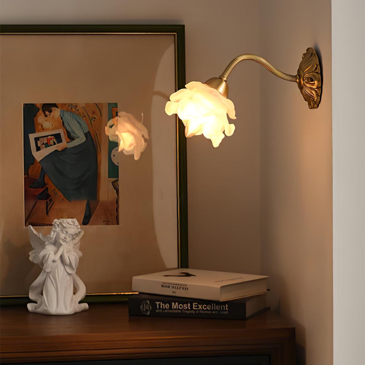 Brass Rose Wall Light - Lumpaz