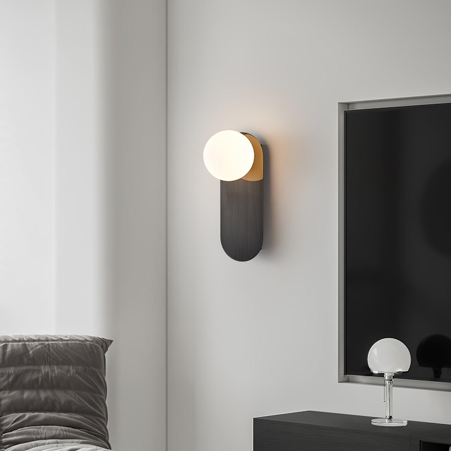 Flat Base Globe Sconce - Lumpaz