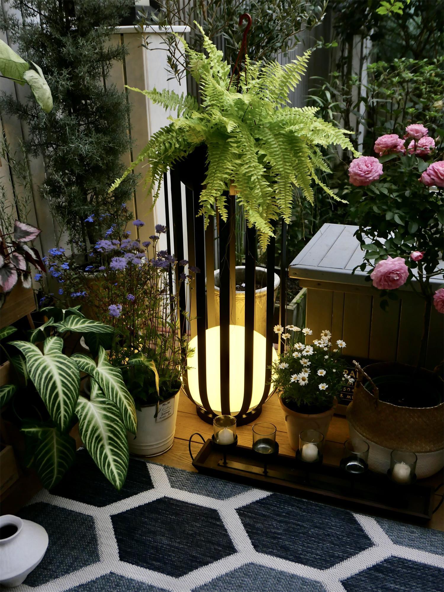 Bols Outdoor Garden Lamp with Solar Panel - Lumpaz