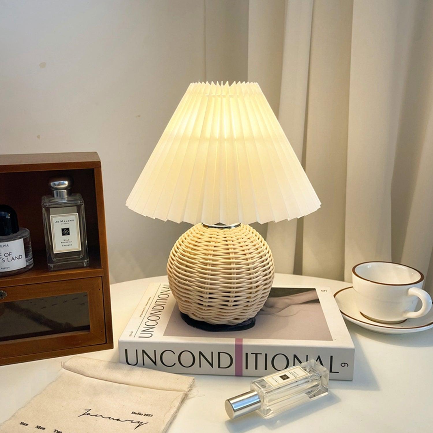 Rattan Pleated Built-in Battery Table lamp - Lumpaz