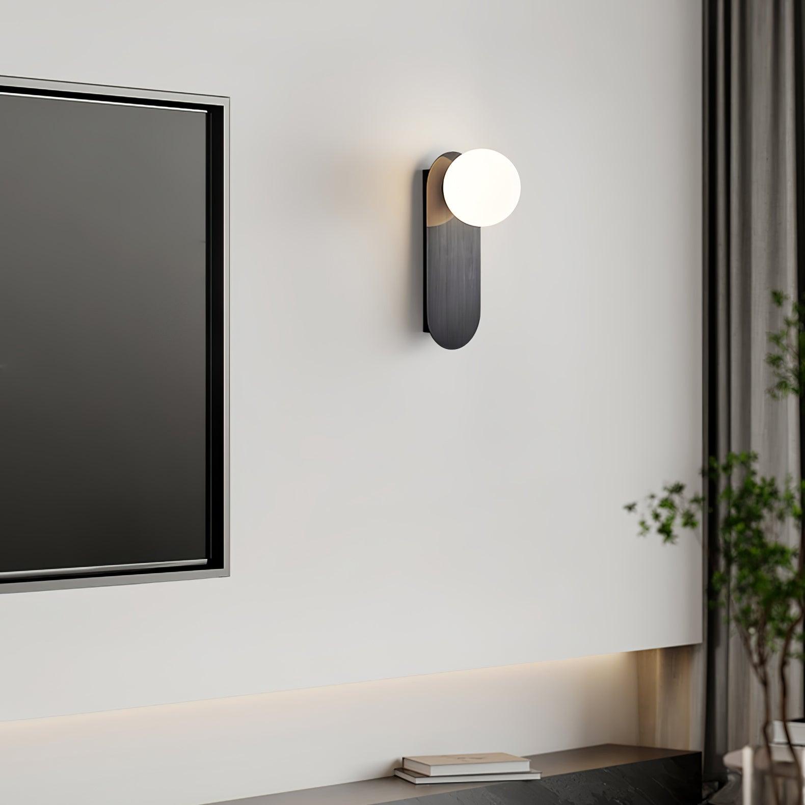 Flat Base Globe Sconce - Lumpaz