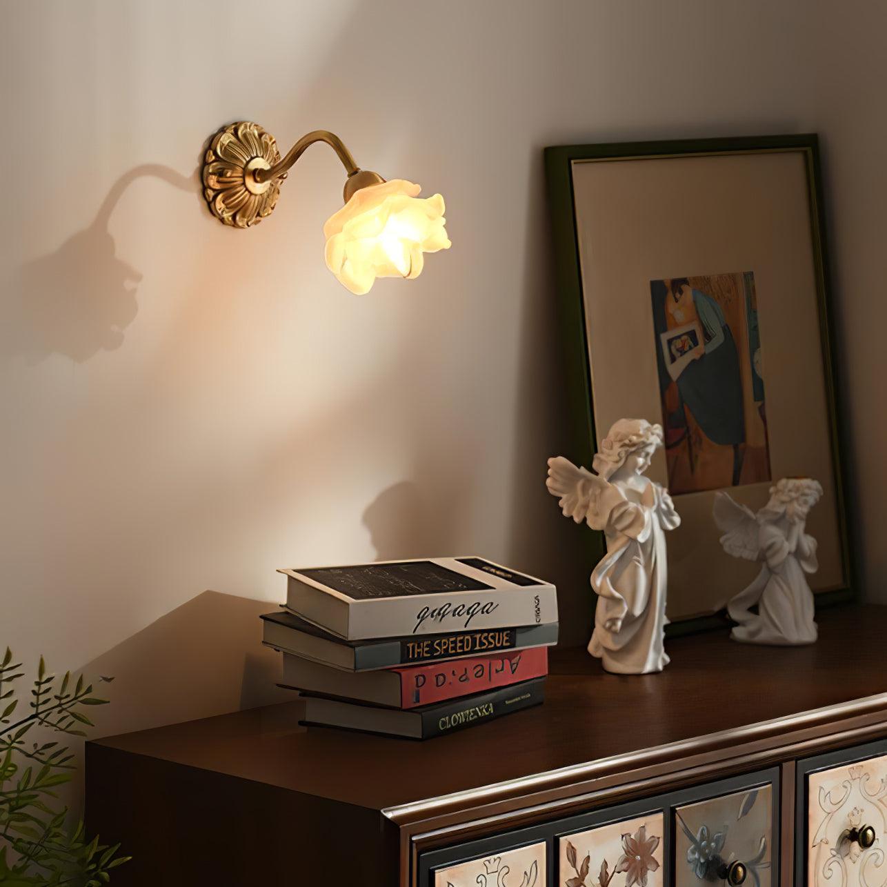 Brass Rose Wall Light - Lumpaz