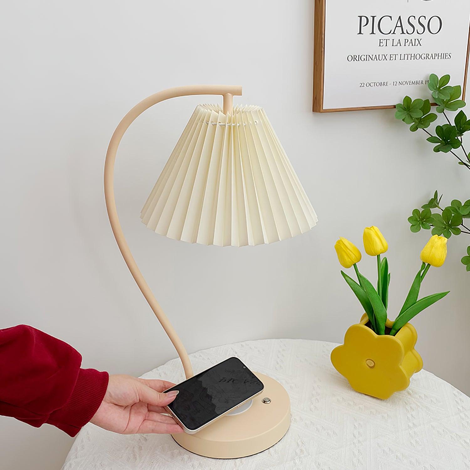 Crescini Pleated Table Lamp - Lumpaz