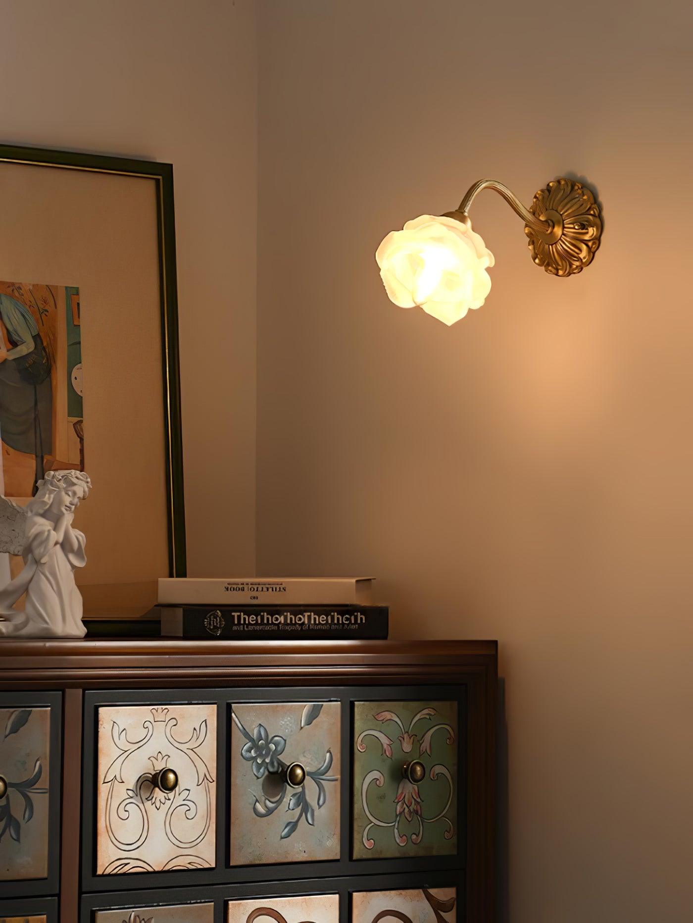 Brass Rose Wall Light - Lumpaz