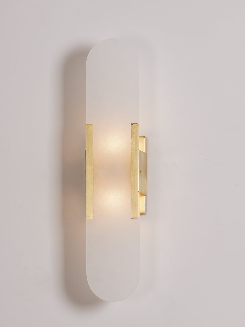 Melange Elongated Alabaster Wall Lamp - Lumpaz