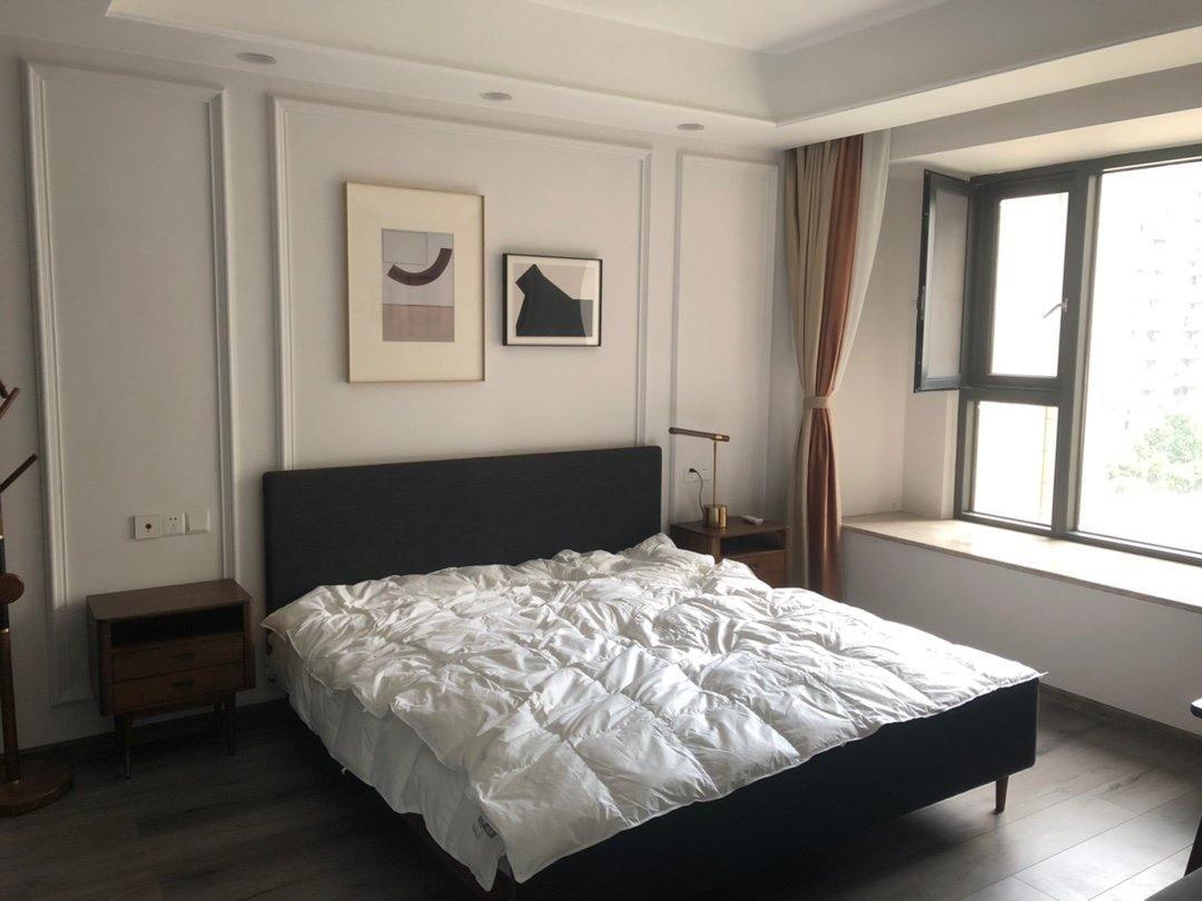 Linear Table Lamp - Lumpaz