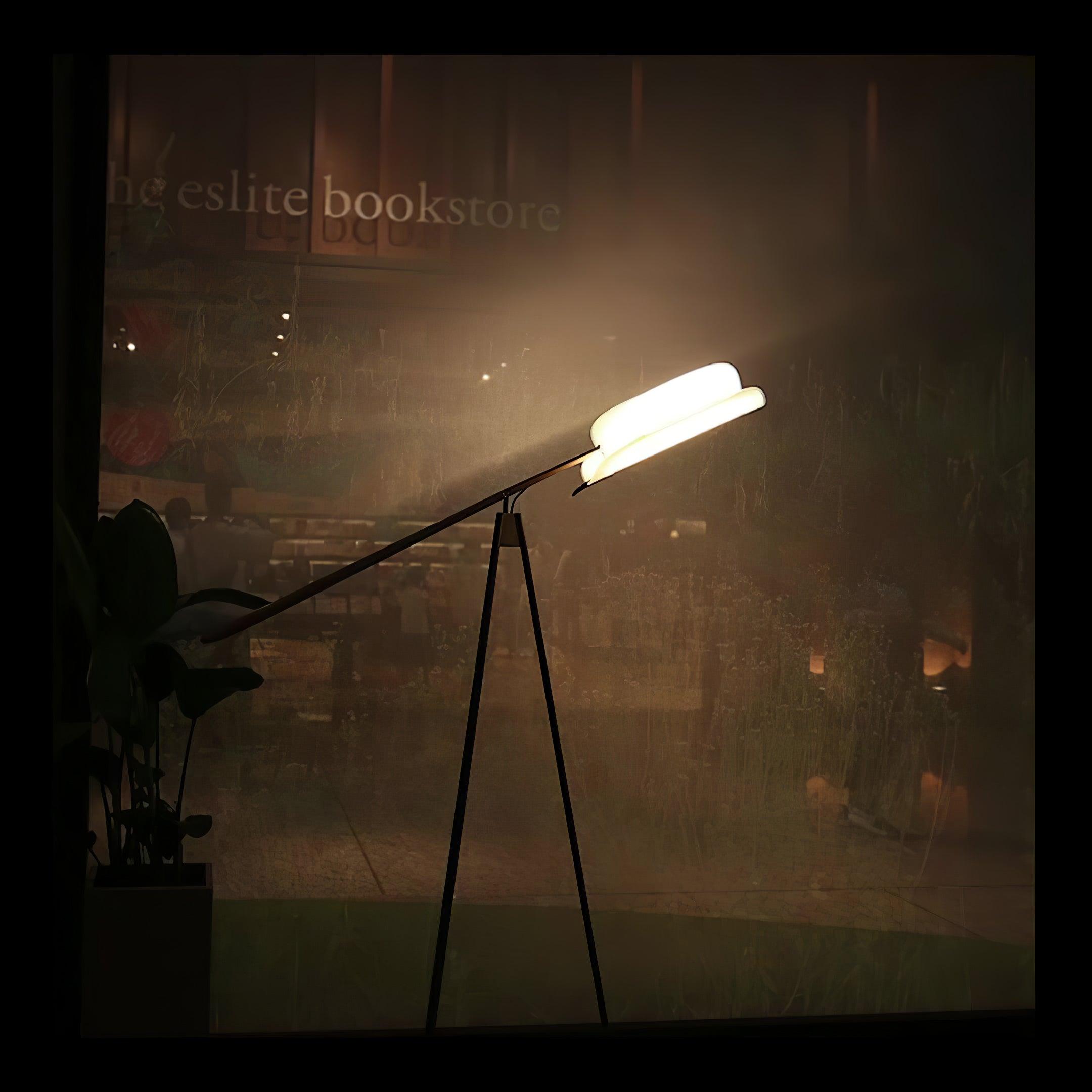 Heart Wing Tripod Floor Lamp - Lumpaz