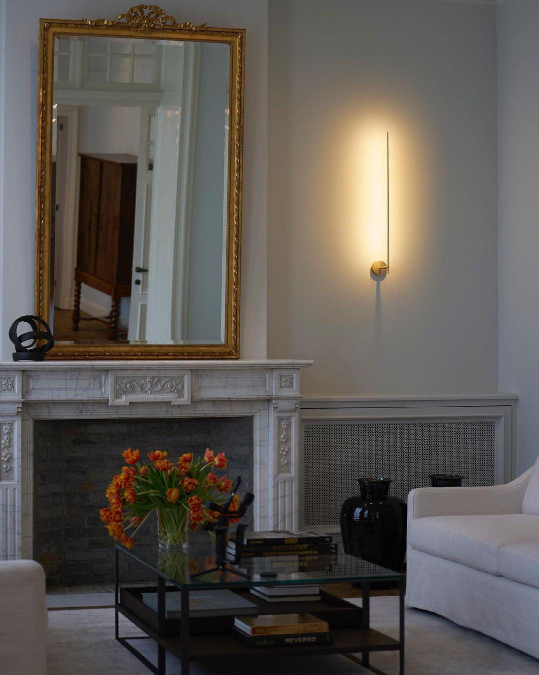 Light Stick V Sconce - Lumpaz