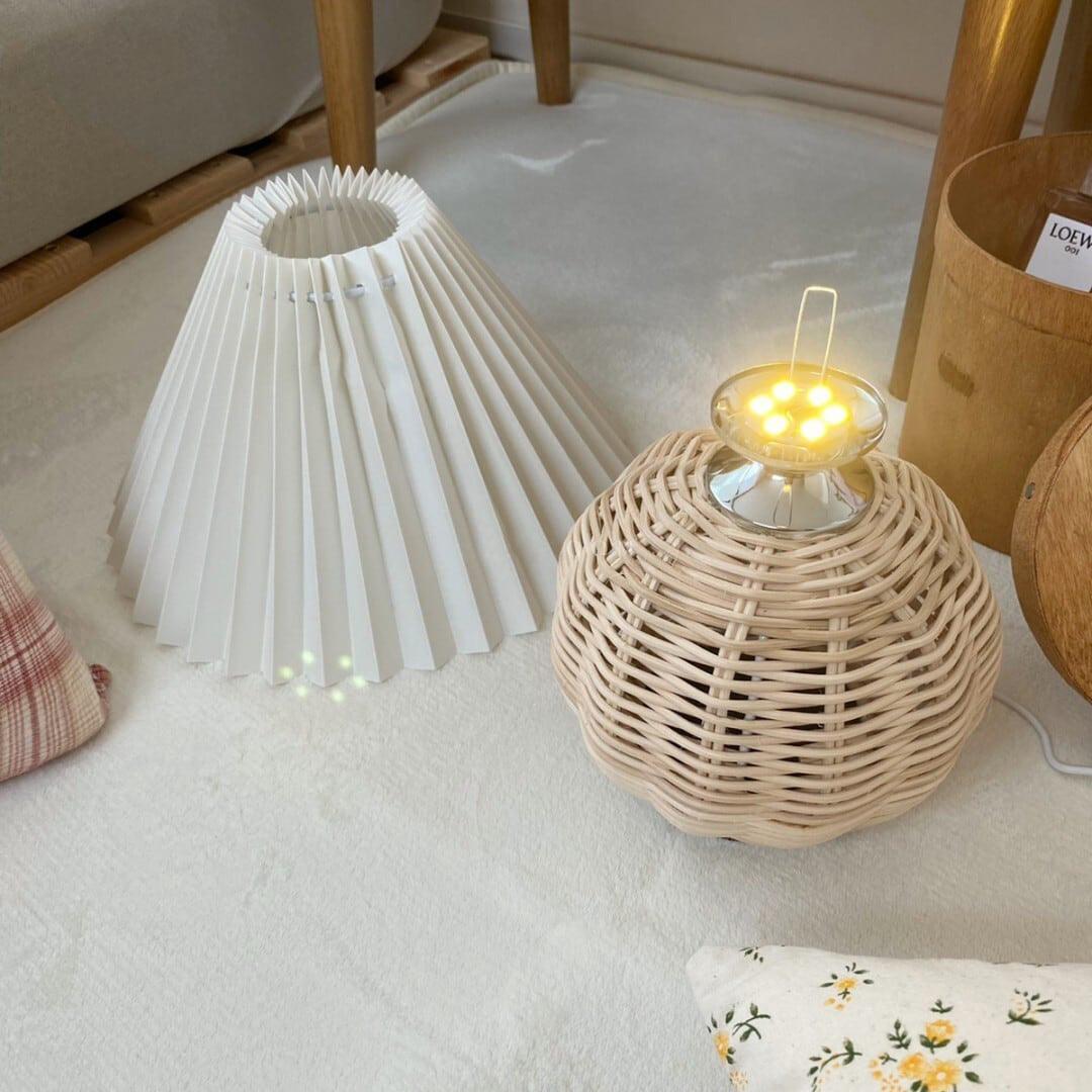 Rattan Pleated Built-in Battery Table lamp - Lumpaz