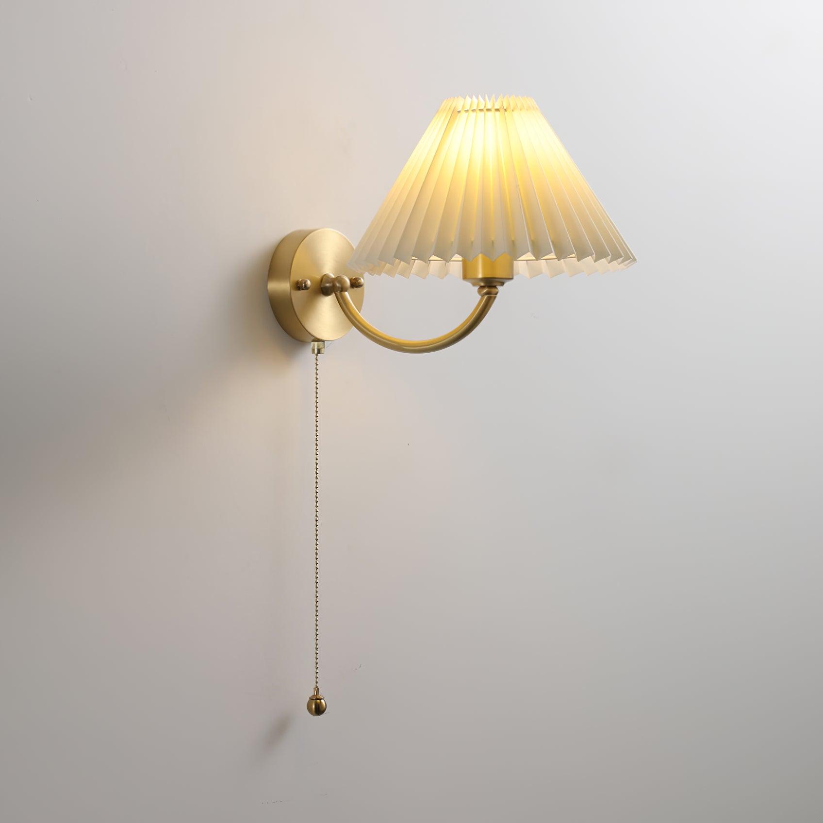 Pleated Wall Lamp - Lumpaz