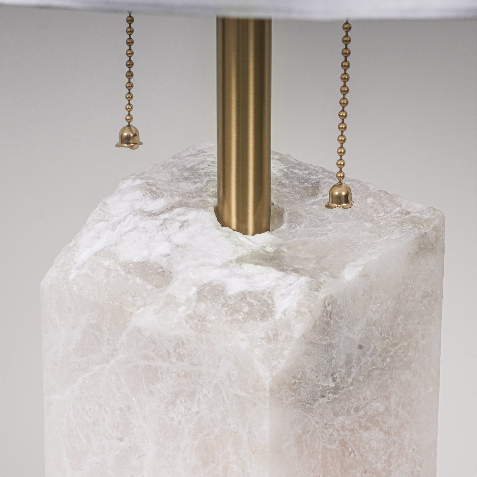 Raw Alabaster Table Lamp - Lumpaz