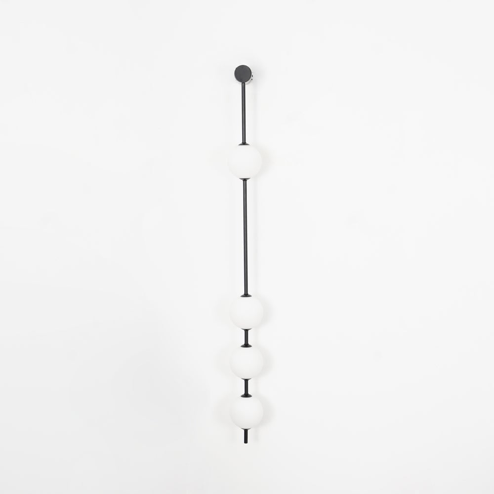 Vertical Balls Wall Lamp - Lumpaz