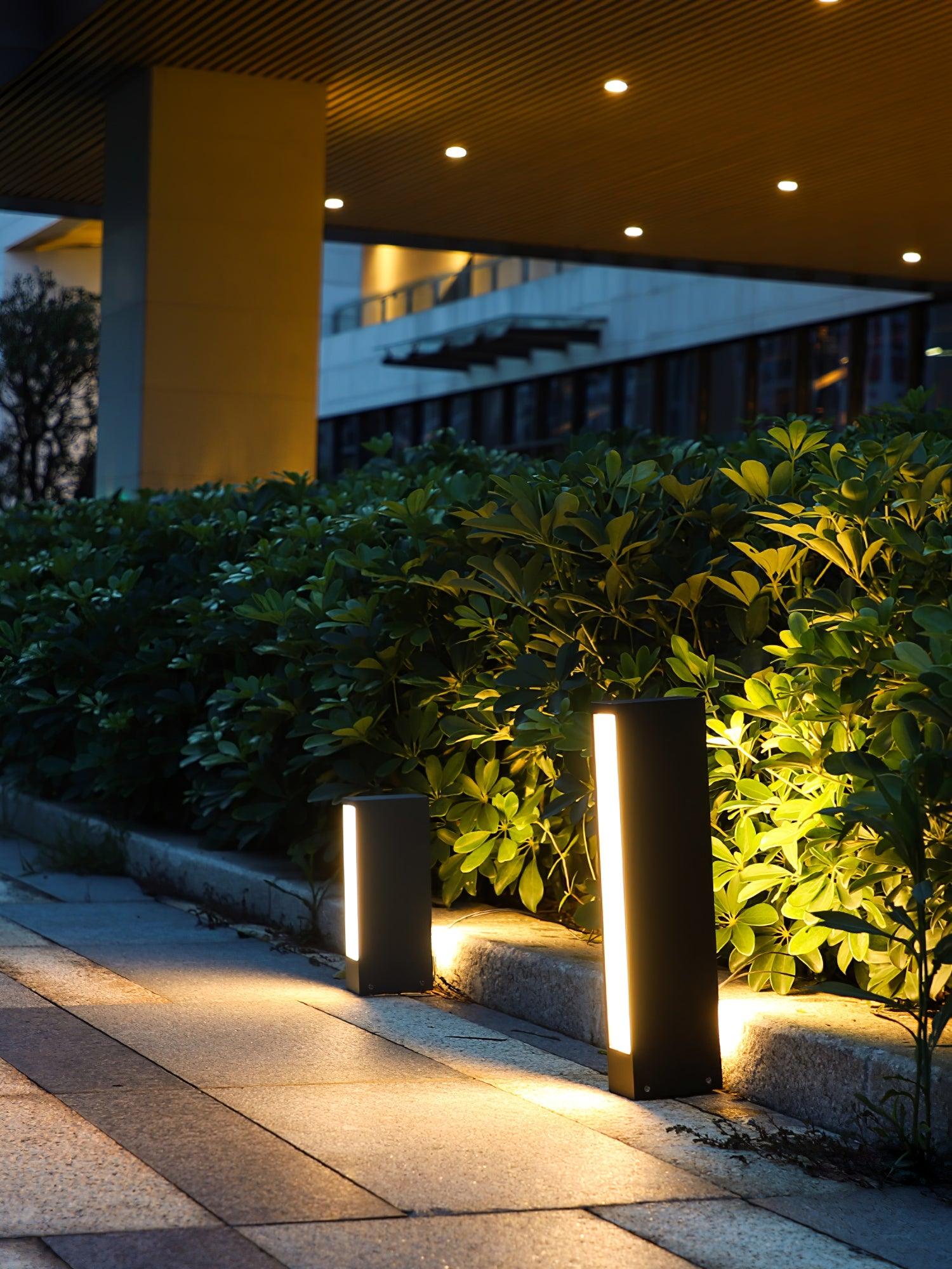 Faro Outdoor Post Lamp - Lumpaz