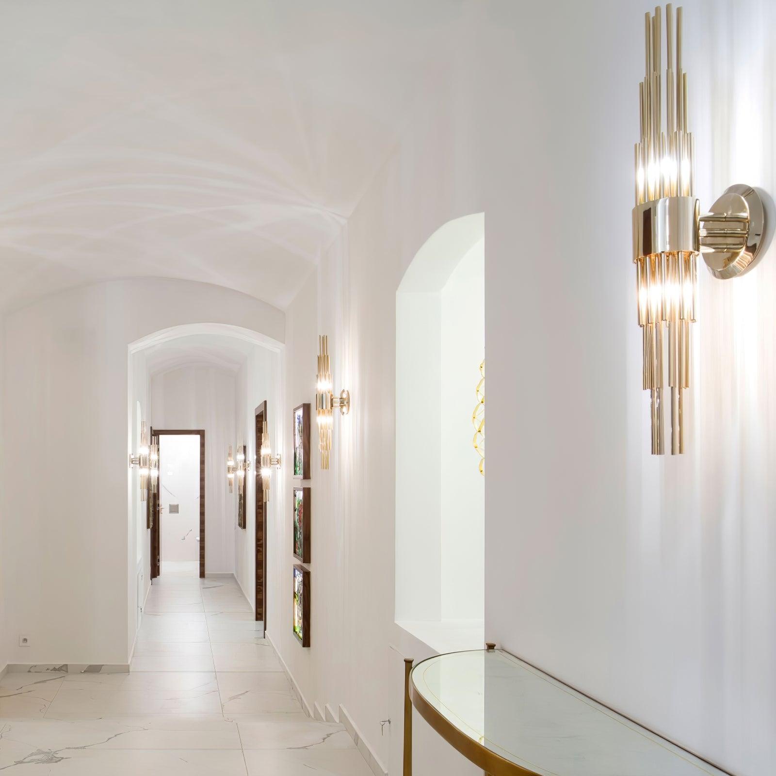 Gold Streamline Wall Lamp - Lumpaz
