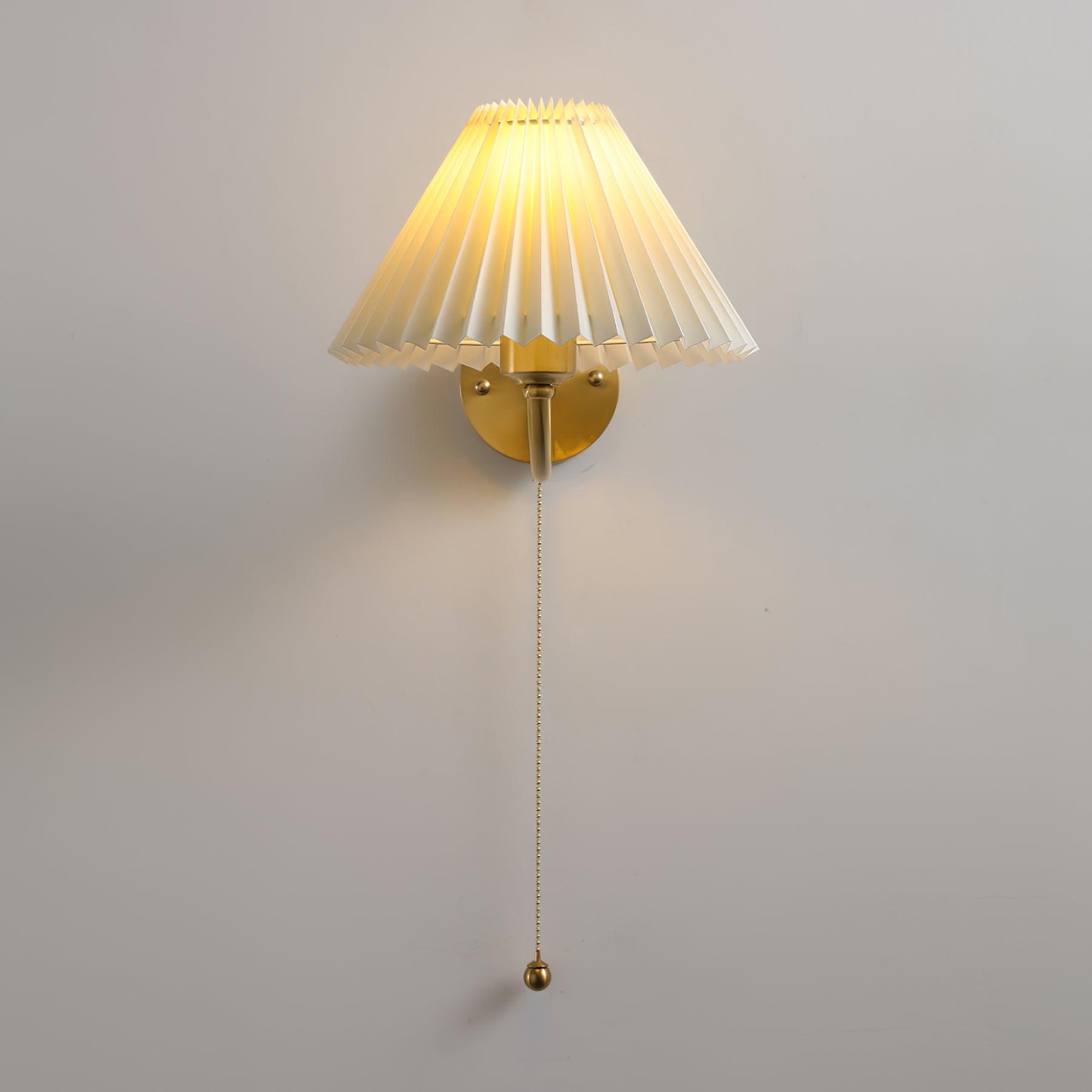 Pleated Wall Lamp - Lumpaz