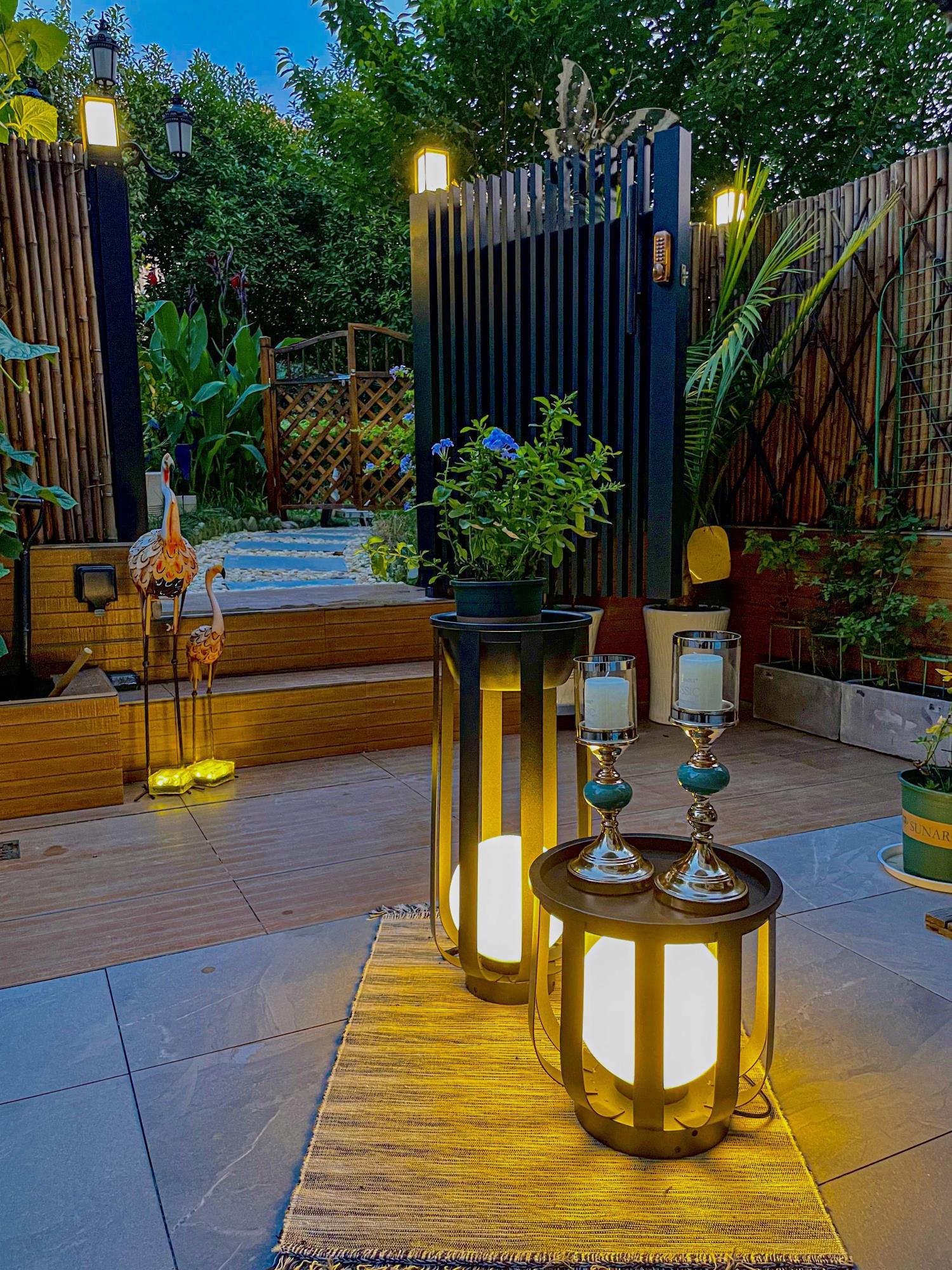 Bols Outdoor Garden Lamp with Solar Panel - Lumpaz